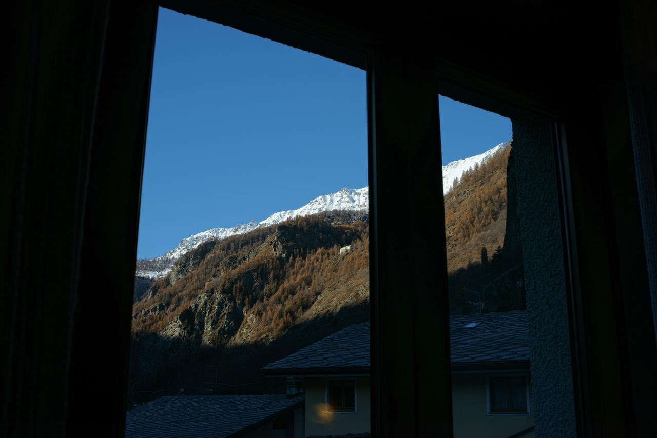Hotel Al Caminetto ヴァルトゥルナンシュ エクステリア 写真